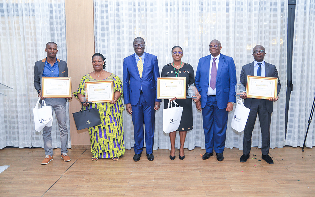 Cérémonie d’hommage aux membres sortants de la Commission Nationale pour la Microfinance (CNM)